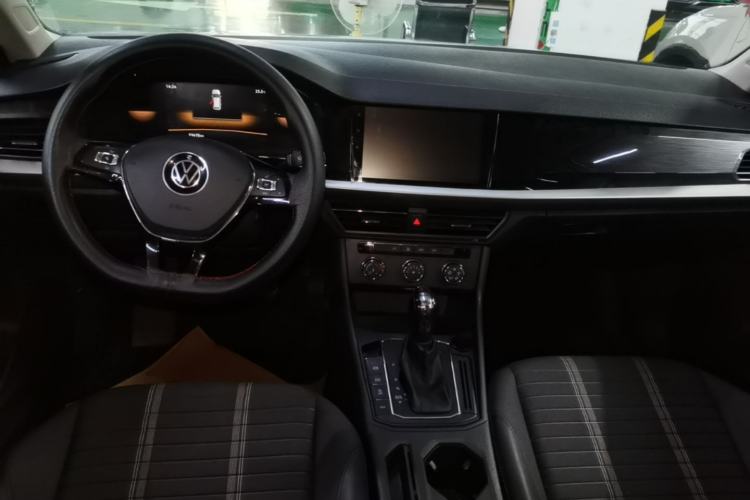 Used Volkswagen Lavida 2021 280TSI DSG Comfort Edition Center Console
