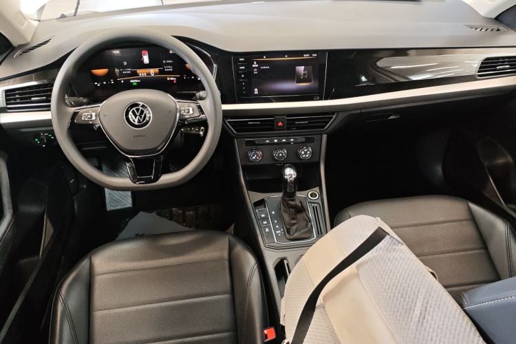 Used Volkswagen Lavida 2021 1.5L Automatic Comfort Edition Center Console