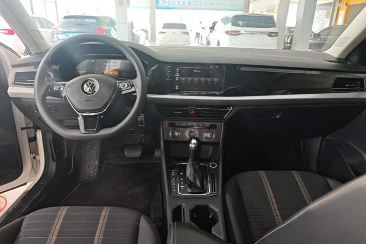 Used Volkswagen Lavida 2021 280TSI DSG Comfort Edition Center Console