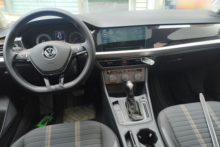 Used Volkswagen Lavida 2021 280TSI DSG Comfort Edition Center Console