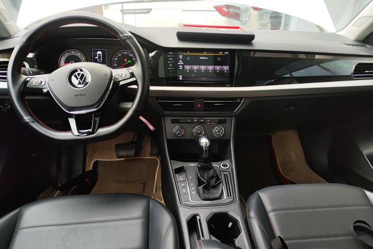 Used Volkswagen Lavida 2021 1.5L Automatic Comfort Edition Center Console