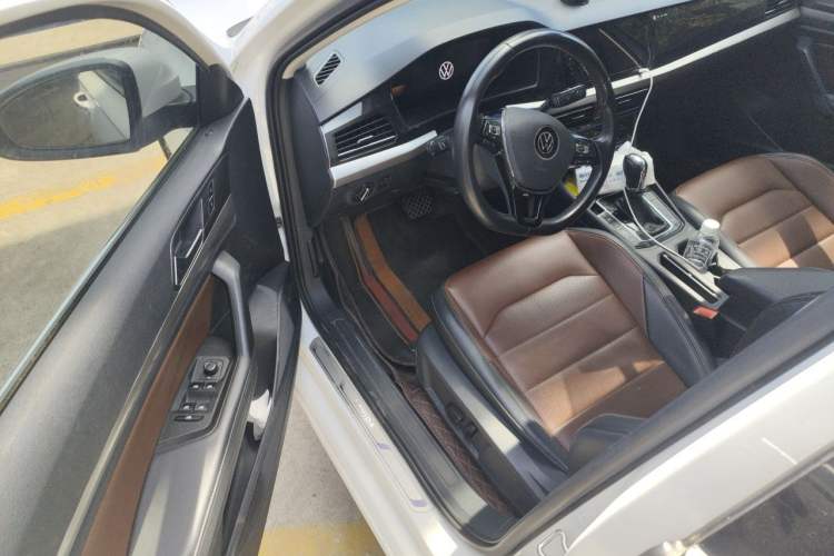 Used Volkswagen Lavida 2021 280TSI DSG Luxury Edition Driver Seat