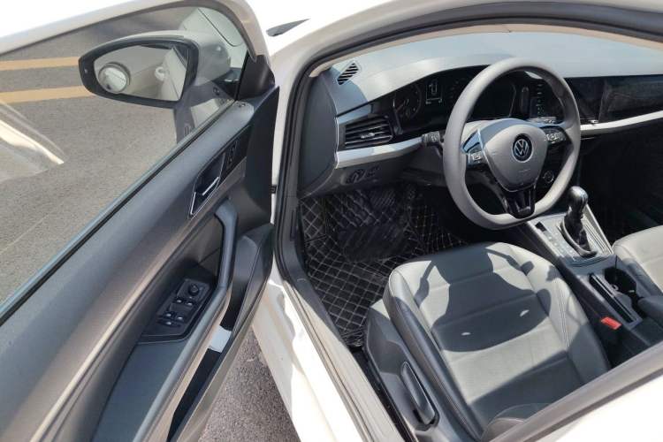 Used Volkswagen Lavida 2021 1.5L Automatic Comfort Edition Driver Seat
