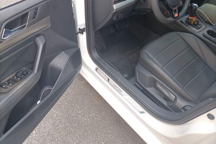 Used Volkswagen Lavida 2021 1.5L Automatic Comfort Edition Driver Seat