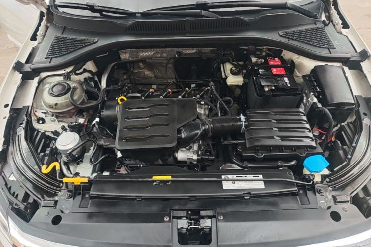 Used Volkswagen Lavida 2021 1.5L Automatic Fashion Edition Engine Bay