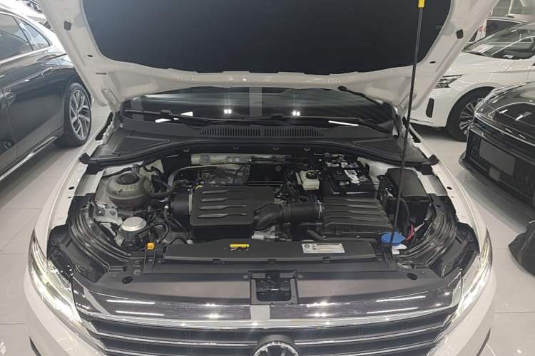 Used Volkswagen Lavida 2021 1.5L Automatic Comfort Edition Engine Bay