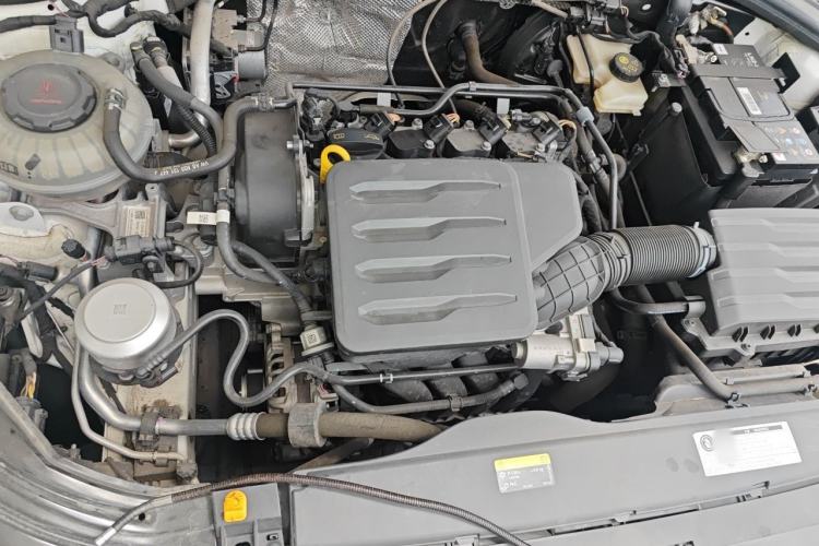 Used Volkswagen Lavida 2021 1.5L Automatic Comfort Edition Engine Bay