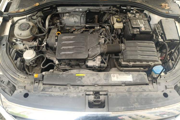 Used Volkswagen Lavida 2021 1.5L Automatic Fashion Edition Engine Bay