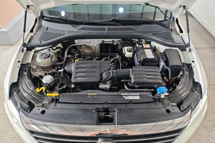 Used Volkswagen Lavida 2021 1.5L Automatic Comfort Edition Engine Bay