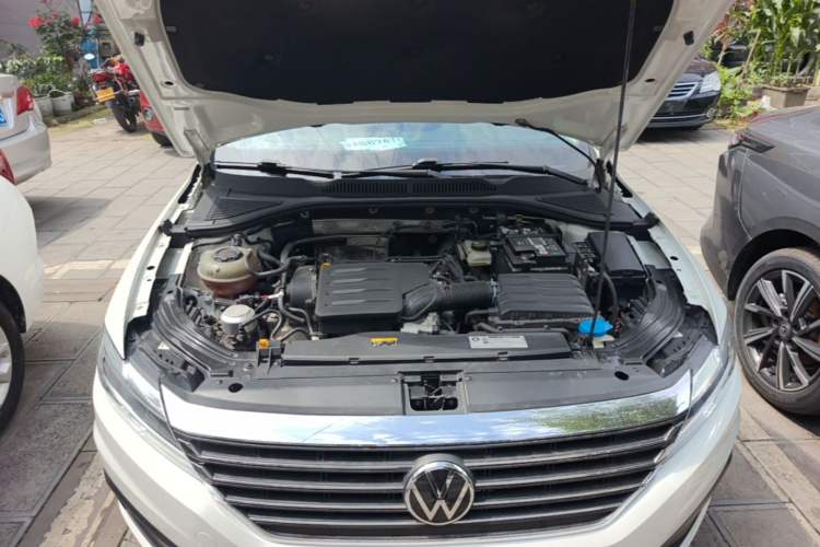 Used Volkswagen Lavida 2021 1.5L Automatic Fashion Edition Engine Bay