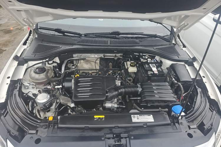 Used Volkswagen Lavida 2021 1.5L Automatic Comfort Edition Engine Bay