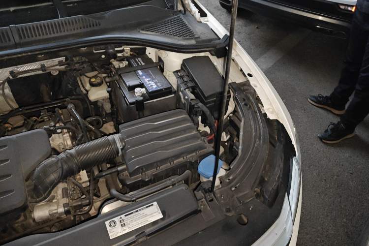 Used Volkswagen Lavida 2021 1.5L Automatic Vision Edition Engine Bay Left