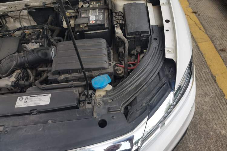 Used Volkswagen Lavida 2021 1.5L Automatic Comfort Edition Engine Bay Left