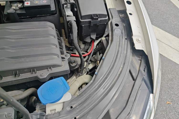Used Volkswagen Lavida 2021 1.5L Automatic Comfort Edition Engine Bay Left