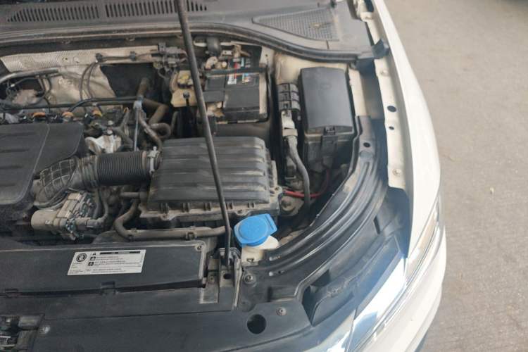 Used Volkswagen Lavida 2021 1.5L Automatic Vision Edition Engine Bay Left