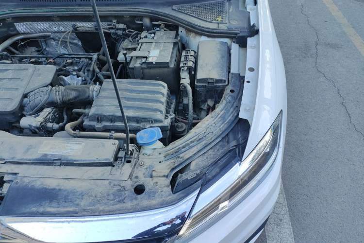 Used Volkswagen Lavida 2021 1.5L Automatic Vision Edition Engine Bay Left