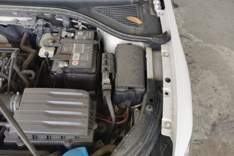 Used Volkswagen Lavida 2021 1.5L Automatic Vision Edition Engine Bay Left