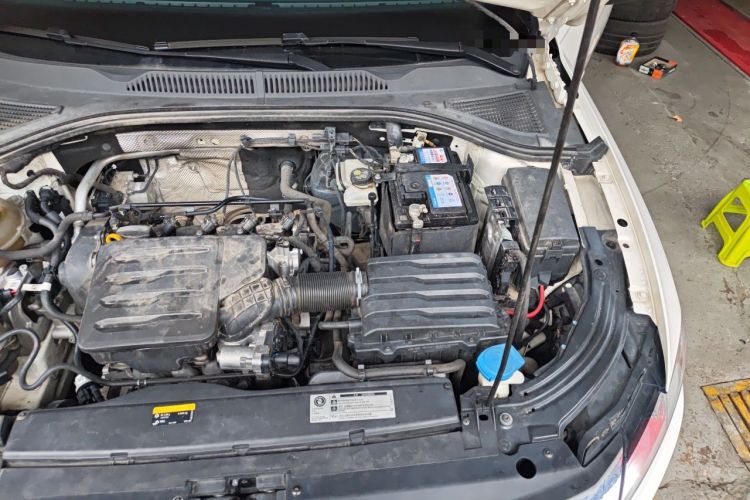 Used Volkswagen Lavida 2021 1.5L Automatic Comfort Edition Engine Bay Left