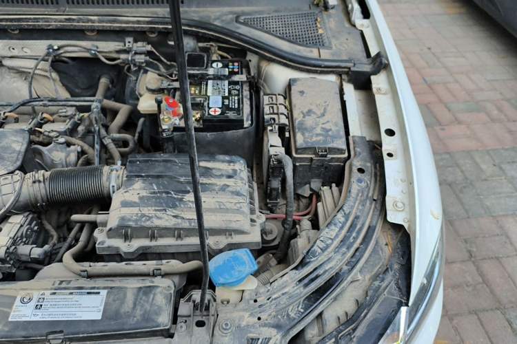 Used Volkswagen Lavida 2021 1.5L Automatic Fashion Edition Engine Bay Left