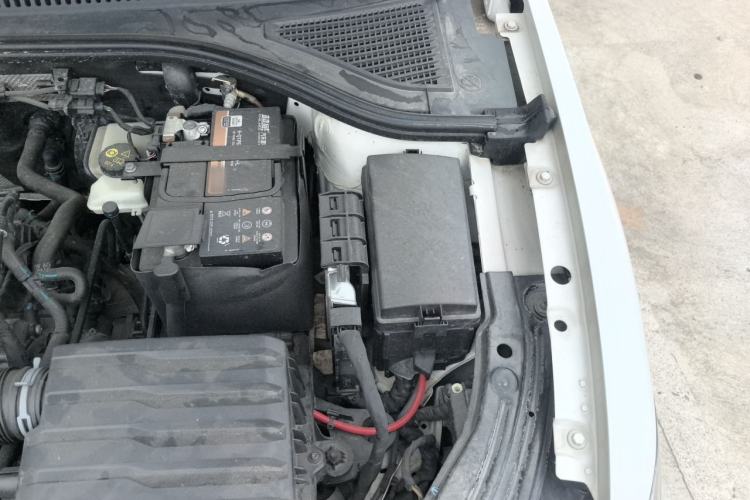 Used Volkswagen Lavida 2021 1.5L Automatic Comfort Edition Engine Bay Left