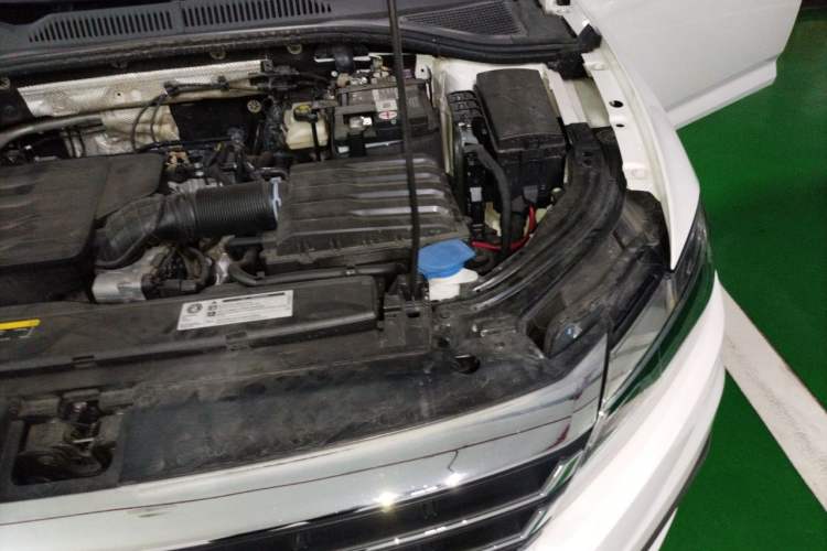 Used Volkswagen Lavida 2021 1.5L Automatic Comfort Edition Engine Bay Left