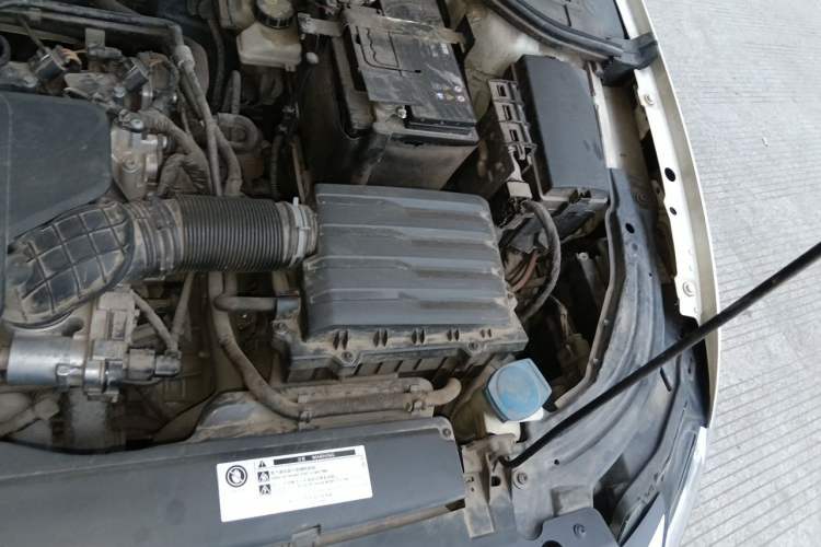 Used Volkswagen Lavida 2021 1.5L Automatic Comfort Edition Engine Bay Left