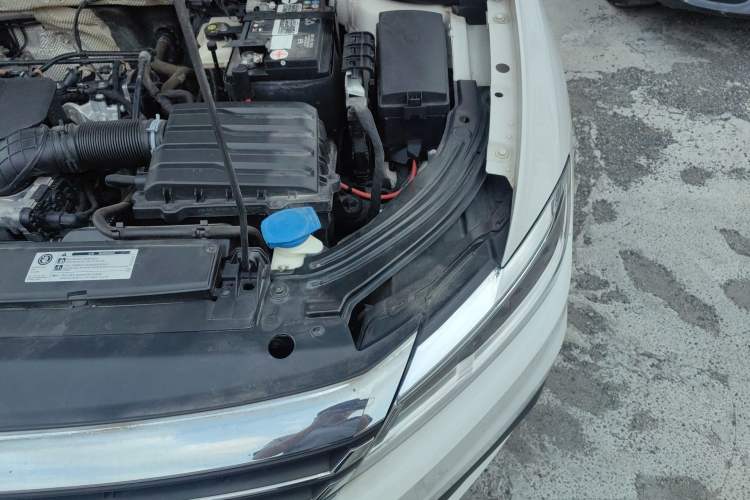Used Volkswagen Lavida 2021 1.5L Automatic Comfort Edition Engine Bay Left