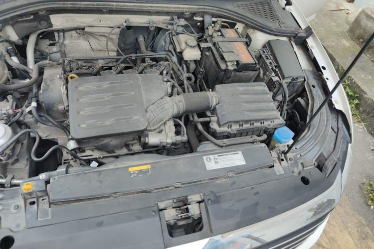 Used Volkswagen Lavida 2021 1.5L Automatic Comfort Edition Engine Bay Left