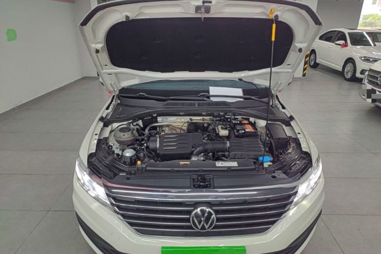 Used Volkswagen Lavida 2021 1.5L Automatic Fashion Edition Engine Bay