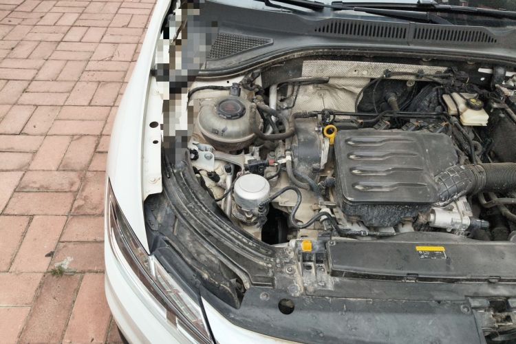 Used Volkswagen Lavida 2021 1.5L Automatic Vision Edition Engine Bay Right
