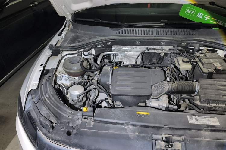 Used Volkswagen Lavida 2021 1.5L Automatic Comfort Edition Engine Bay Right