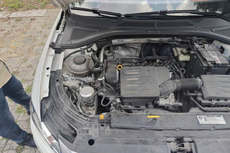 Used Volkswagen Lavida 2021 1.5L Automatic Comfort Edition Engine Bay Right