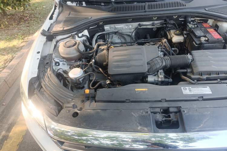 Used Volkswagen Lavida 2021 1.5L Automatic Vision Edition Engine Bay Right