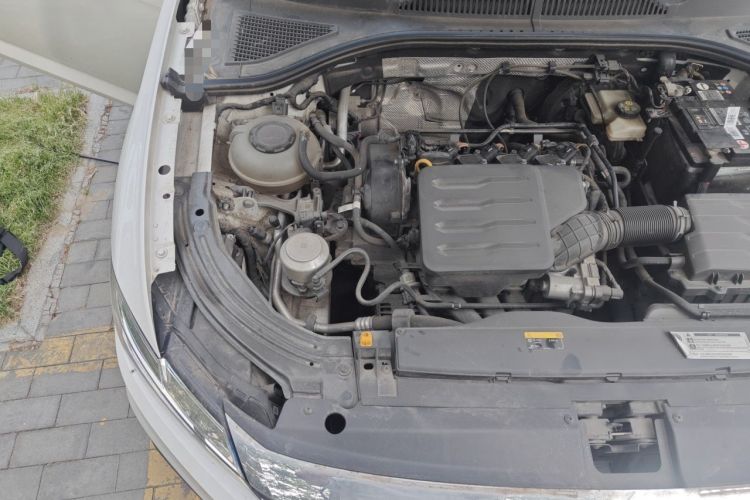 Used Volkswagen Lavida 2021 1.5L Automatic Comfort Edition Engine Bay Right