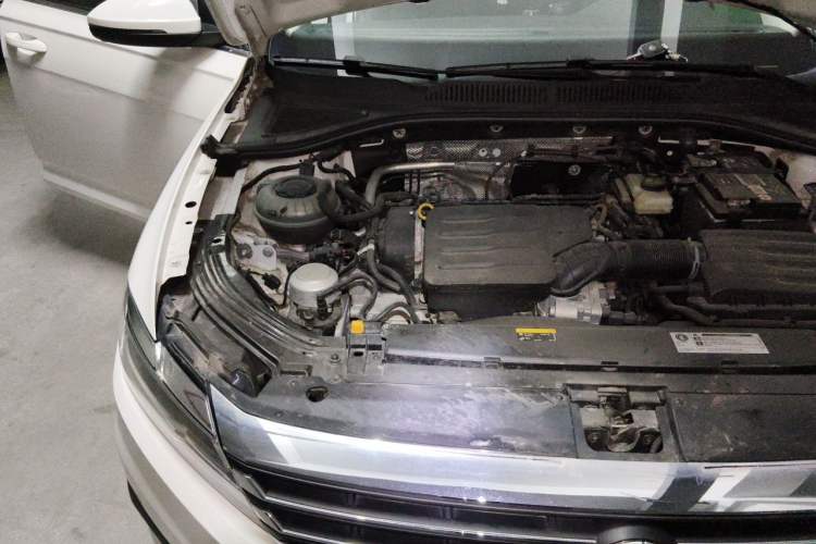 Used Volkswagen Lavida 2021 1.5L Automatic Comfort Edition Engine Bay Right
