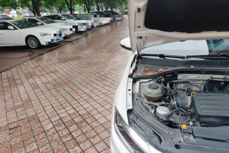 Used Volkswagen Lavida 2021 1.5L Automatic Vision Edition Engine Bay Right
