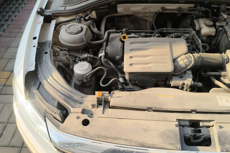 Used Volkswagen Lavida 2021 1.5L Automatic Comfort Edition Engine Bay Right
