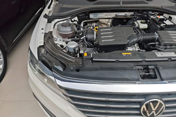 Used Volkswagen Lavida 2021 1.5L Automatic Comfort Edition Engine Bay Right