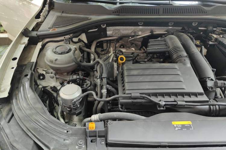 Used Volkswagen Lavida 2021 280TSI DSG Comfort Edition Engine Bay Right