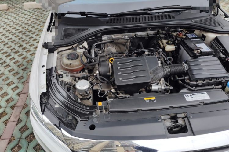 Used Volkswagen Lavida 2021 1.5L Automatic Fashion Edition Engine Bay Right