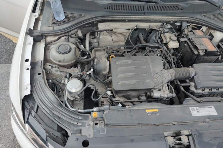 Used Volkswagen Lavida 2021 1.5L Automatic Comfort Edition Engine Bay Right