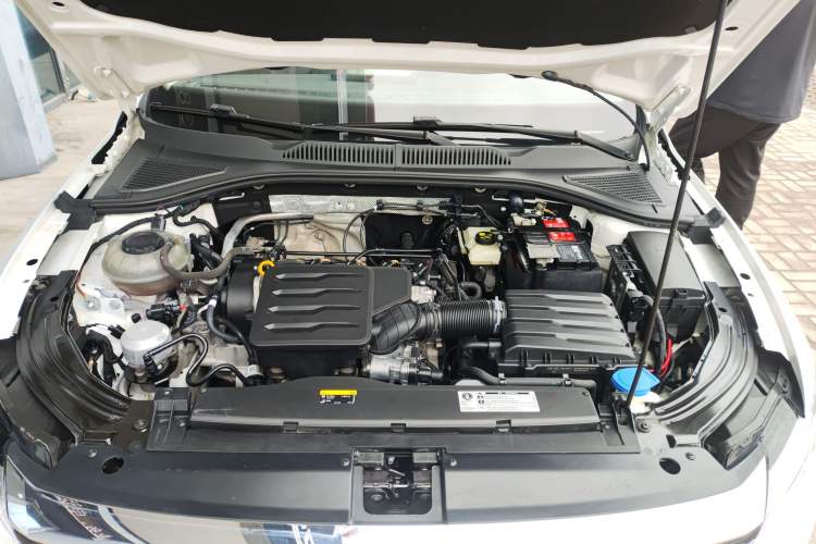 Used Volkswagen Lavida 2021 1.5L Automatic Comfort Edition Engine Bay
