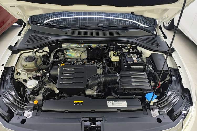 Used Volkswagen Lavida 2021 1.5L Automatic Vision Edition Engine Bay