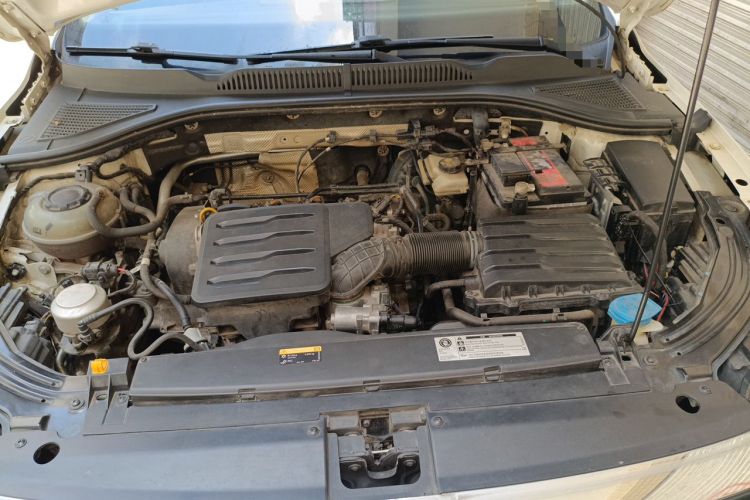Used Volkswagen Lavida 2021 1.5L Automatic Fashion Edition Engine Bay