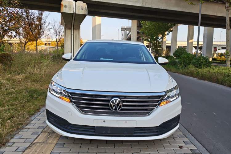 Used Volkswagen Lavida 2021 1.5L Automatic Fashion Edition Exterior 1