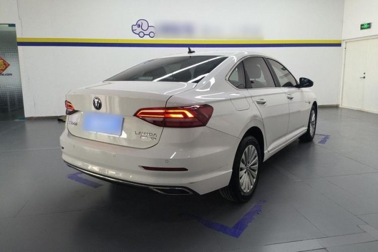 Used Volkswagen Lavida 2021 1.5L Automatic Comfort Edition Exterior 2