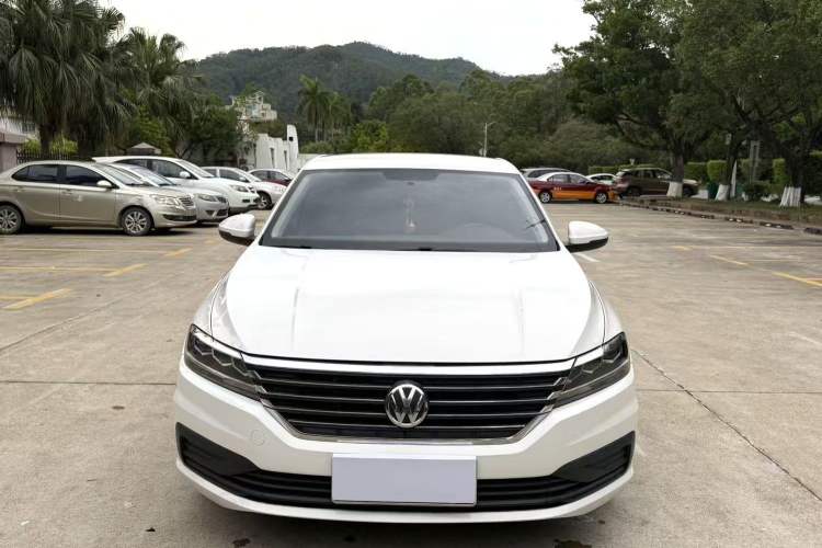 Used Volkswagen Lavida 2021 1.5L Automatic Fashion Edition Exterior 4