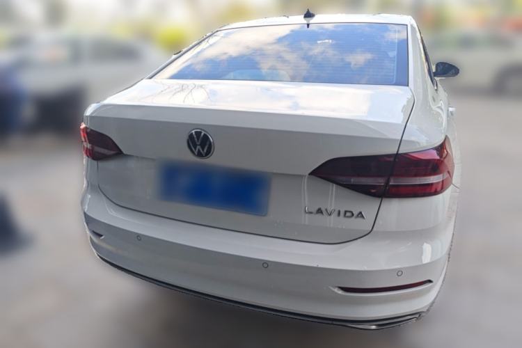 Used Volkswagen Lavida 2021 1.5L Automatic Vision Edition Exterior 4