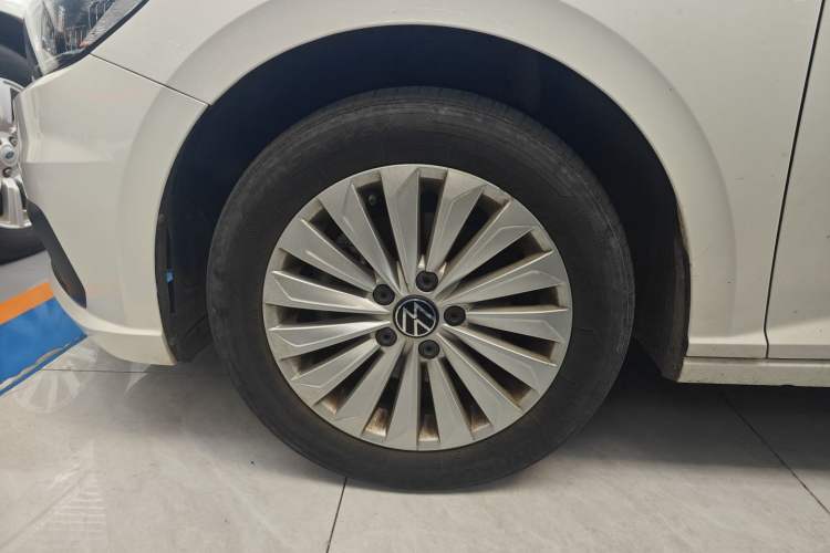 Used Volkswagen Lavida 2021 280TSI DSG Comfort Edition Exterior 4