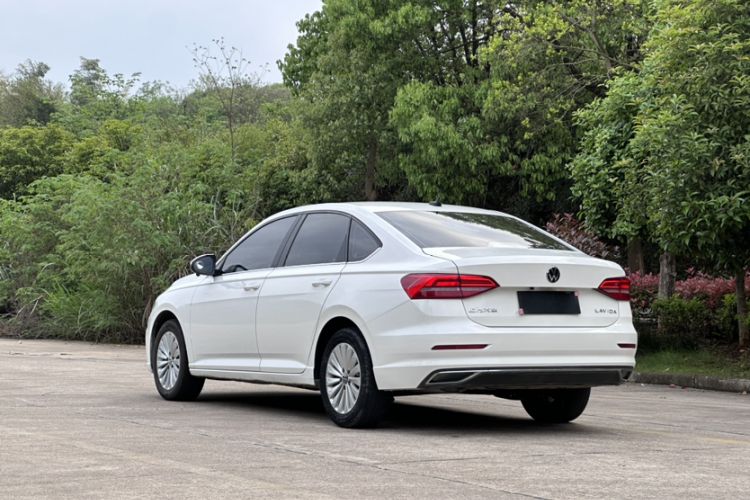 Used Volkswagen Lavida 2021 1.5L Automatic Comfort Edition Exterior 4